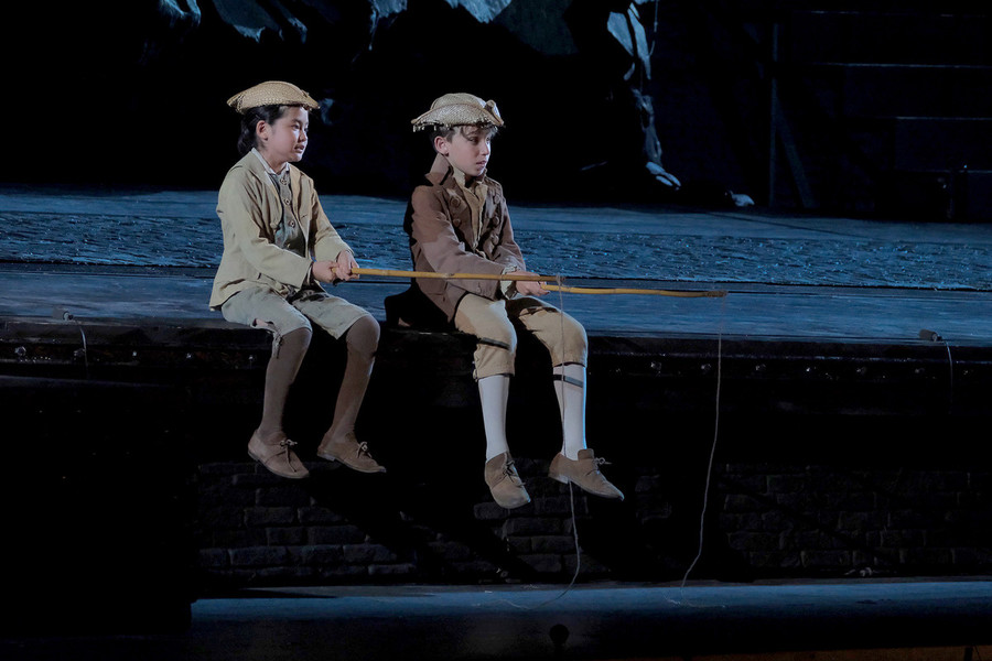 Due giovanissimi pastorelli nella Tosca del 100° Opera Festival 2023
