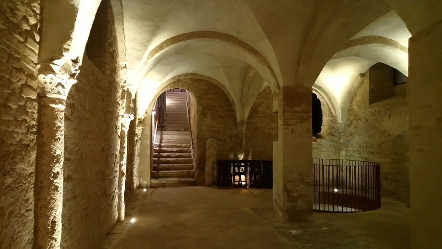 La cripta romana di San Benedetto al Monte